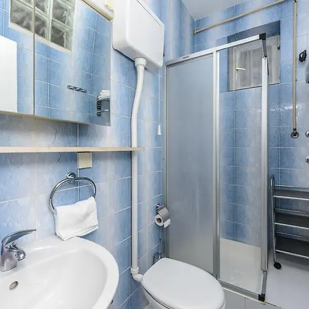 Two Palms Casa de hóspedes 3*