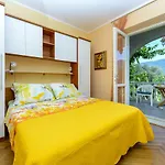 Two Palms Guest house
